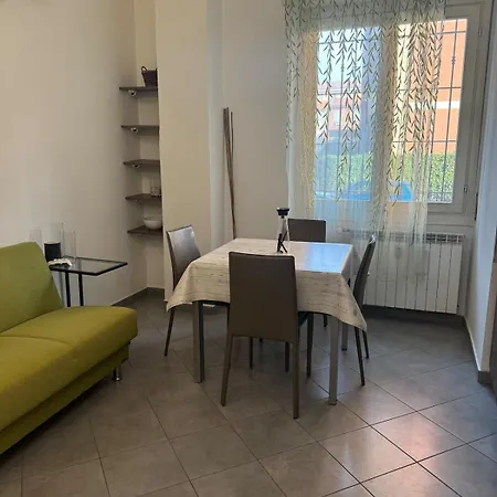 Apartman House *